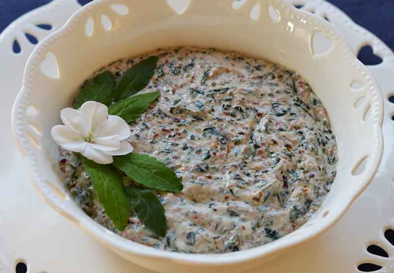 طرز تهیه بورانی اسفناج